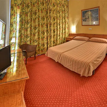 فندق Lloret Vibe Affiliated By Fergus (adults Only) يوريت دي مار