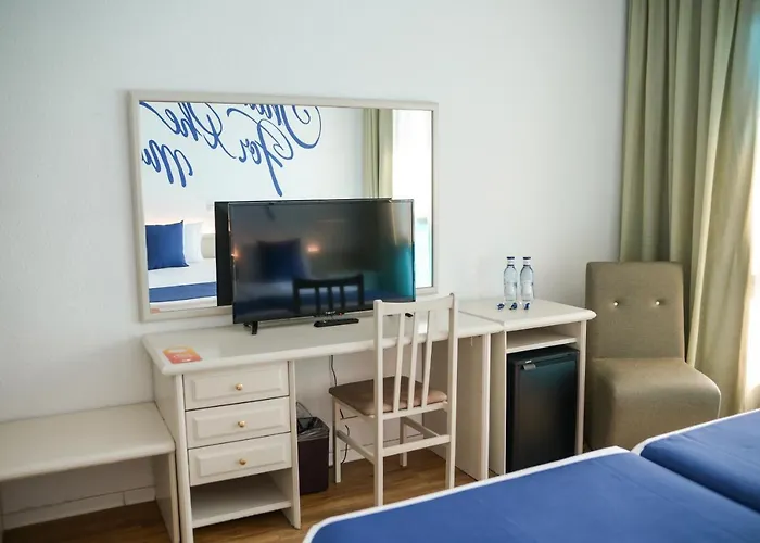 Lloret Vibe Affiliated By Fergus (adults Only) 4* Lloret de Mar